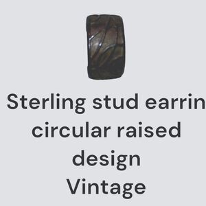 Vtg 925 earring single artisan raised circular design stud EUC